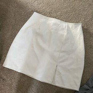 Windsor white leather skirt